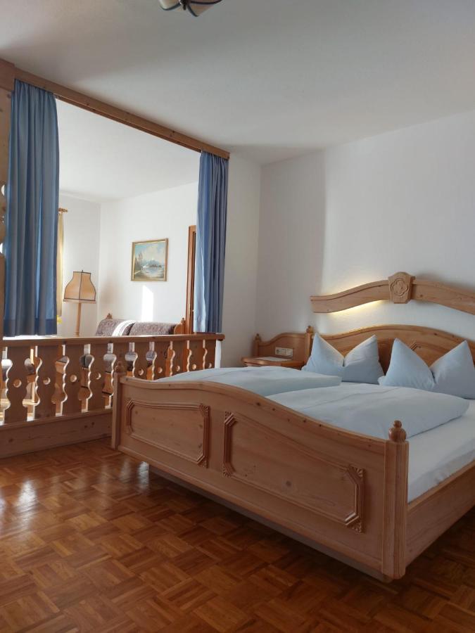 Hotel-Restaurant Kreuzhuber Neuburg am Inn Dış mekan fotoğraf