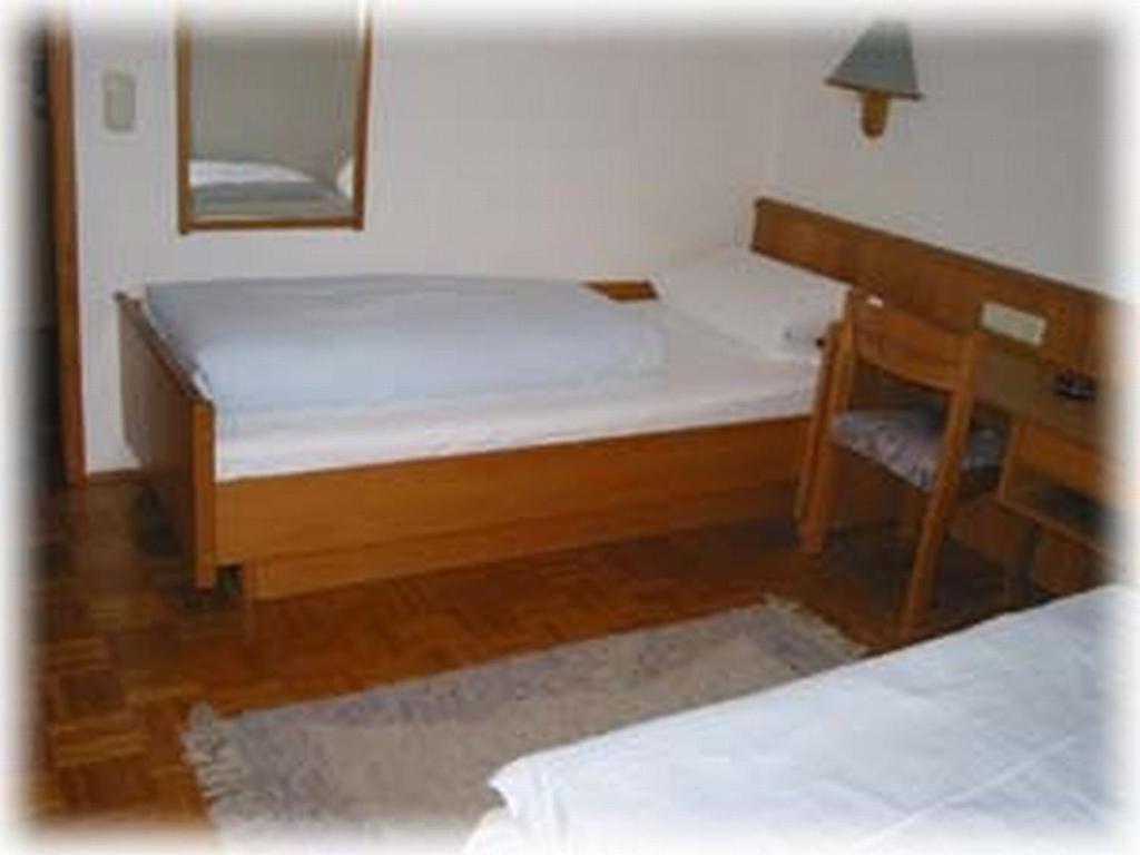 Hotel-Restaurant Kreuzhuber Neuburg am Inn Oda fotoğraf